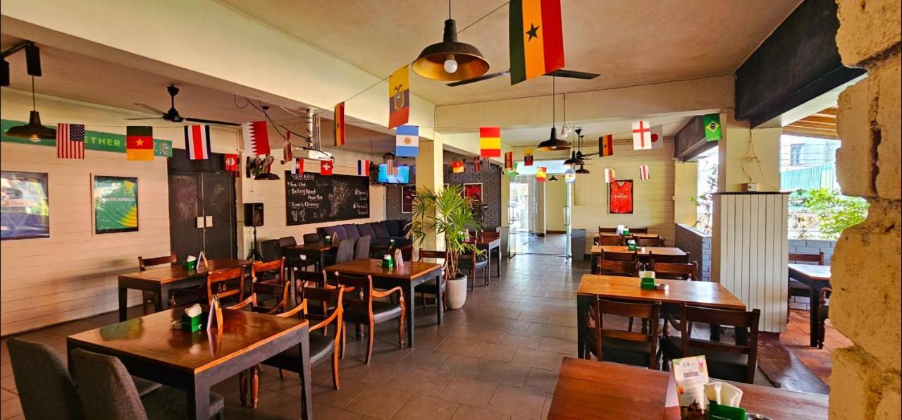 The Lion Pub & Hotel Dehiwala-Mount Lavinia ภายนอก รูปภาพ